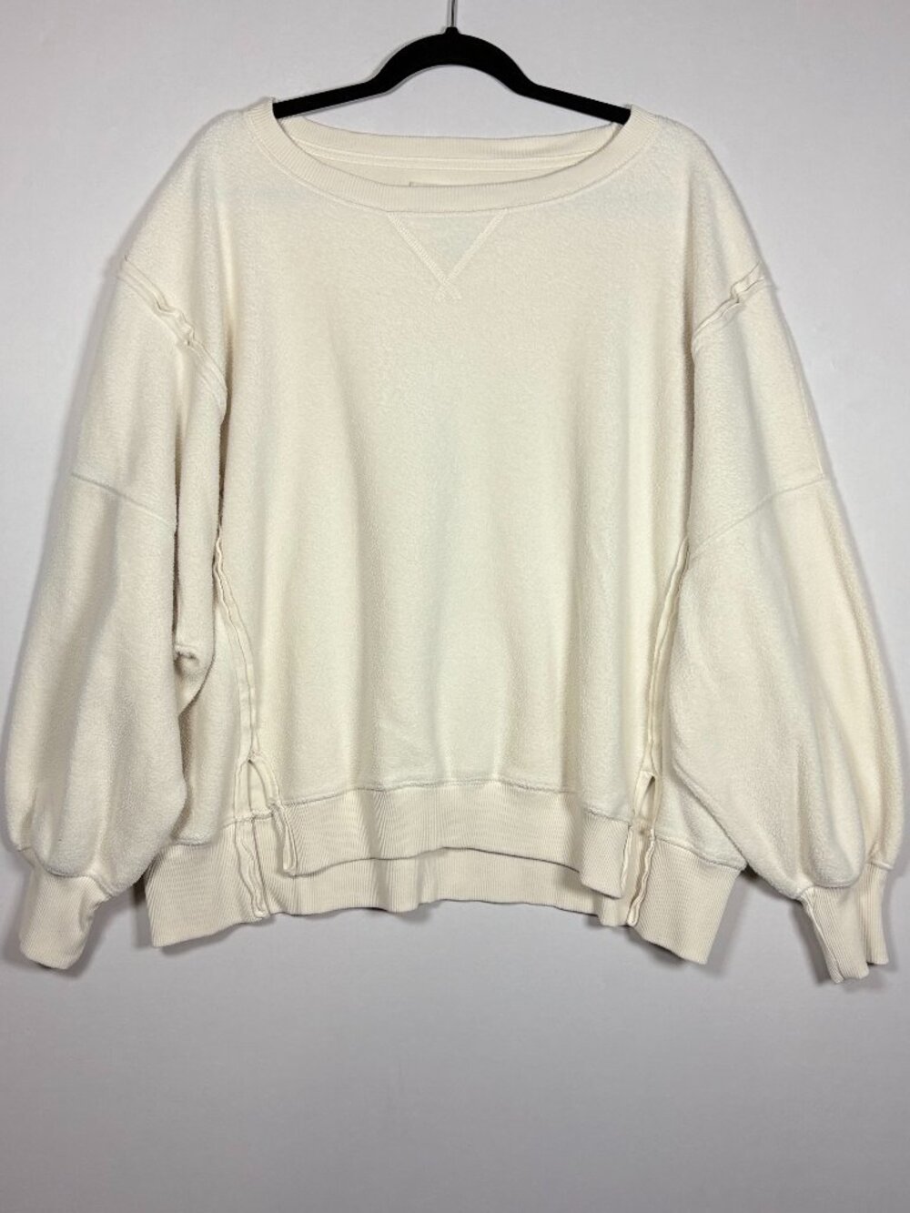 American Eagle Cream Seriously Huggable Camden Oversized Sweatshirts Womens M